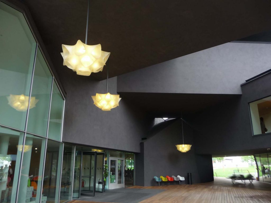 gfk lampe by colin patterson im vitrahaus 6