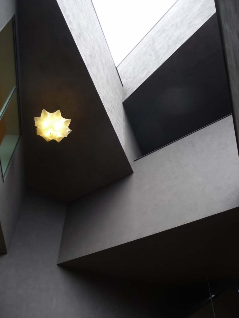 gfk lampe by colin patterson im vitrahaus 6